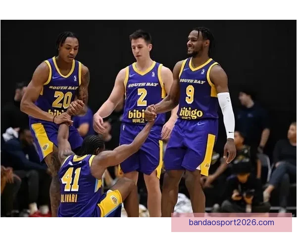 布朗尼26分7助连续四天鏖战助球队十四战全胜锁定西部榜首